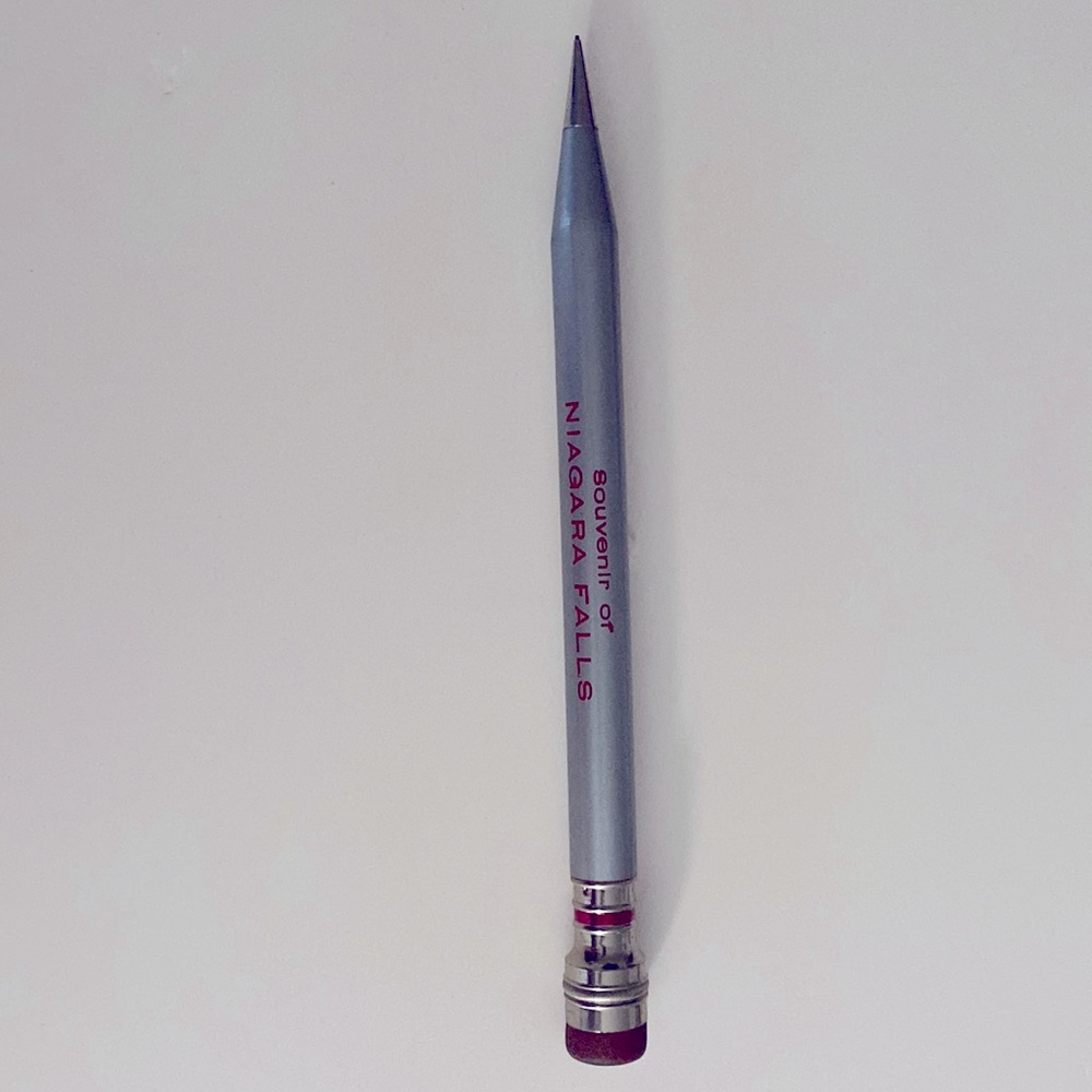 Niagra Falls jumbo souvenir lead pencil